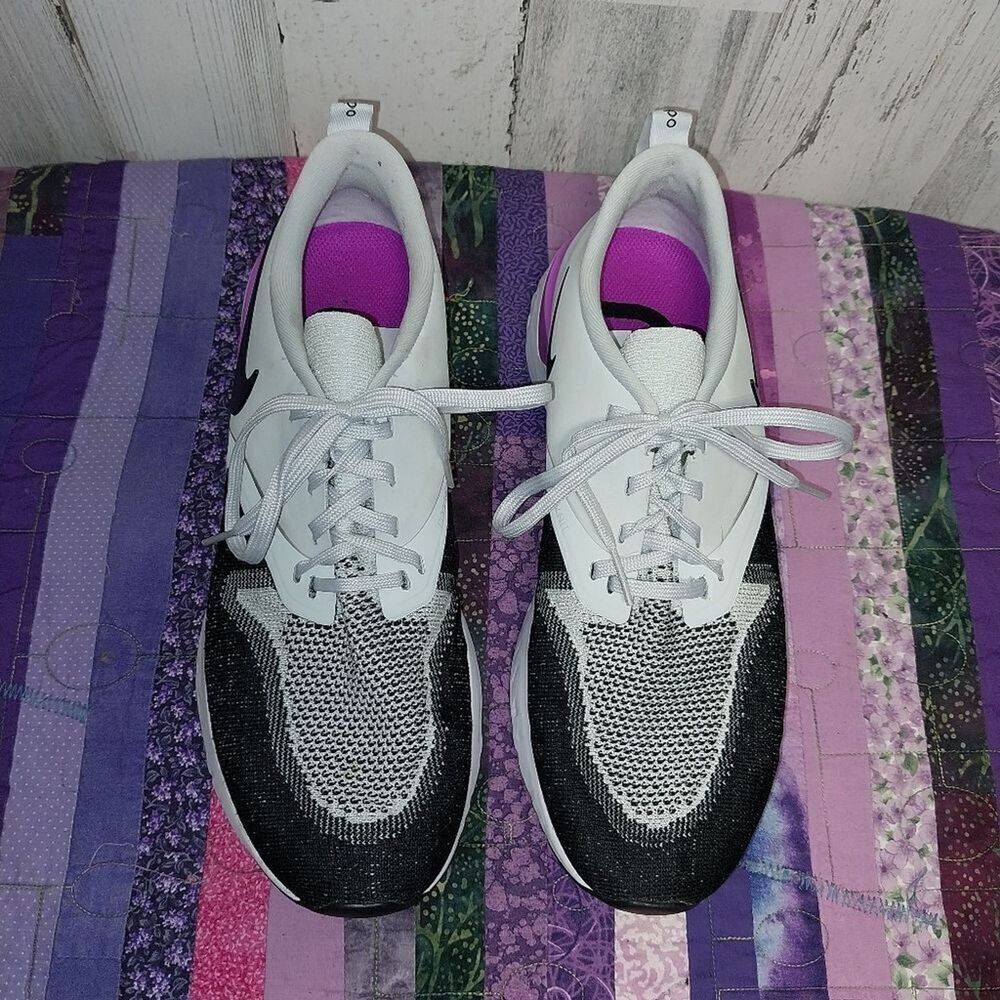Nike Odyssey React 2 Flyknit Women's 9.5